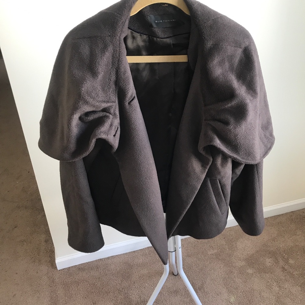 Coat - Picture 4 of 8